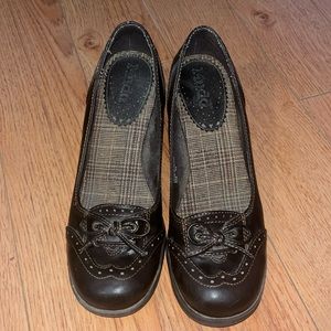 Mudd sz 8 Women’s Brown Dress Shoe
